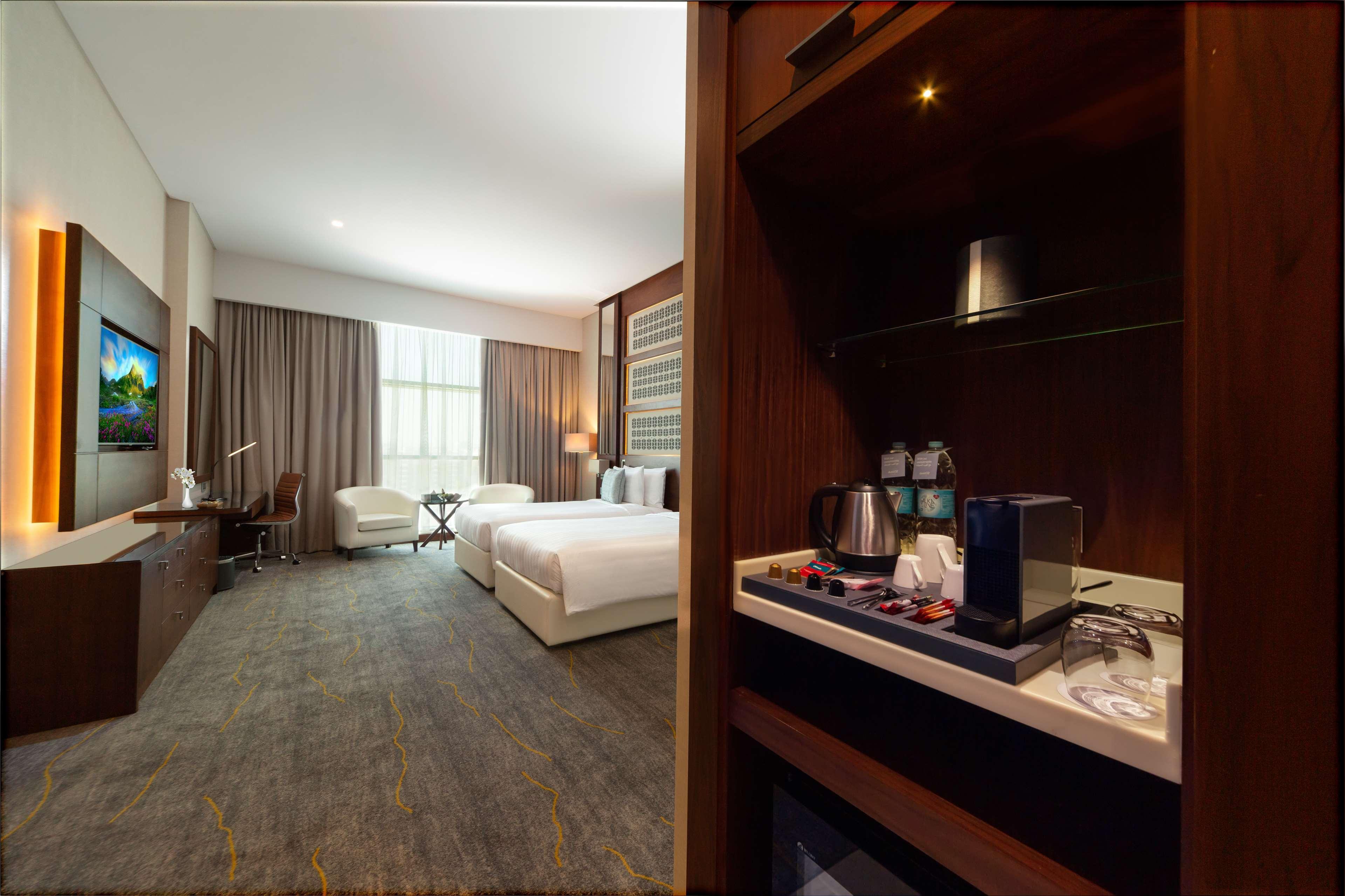 Hotel Dusitd2 Salwa Doha Exterior foto Deluxe Room