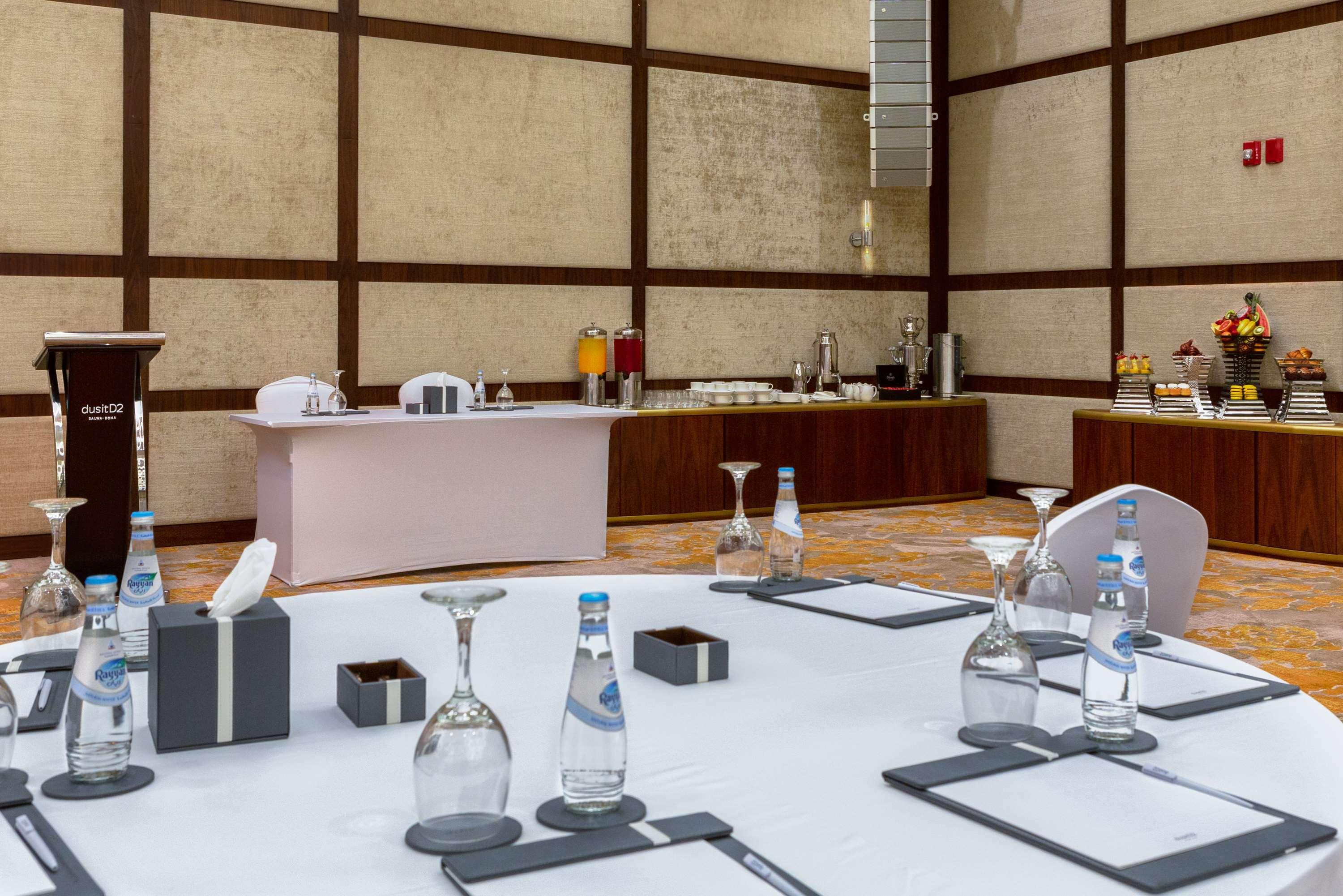 Hotel Dusitd2 Salwa Doha Exterior foto Meeting room
